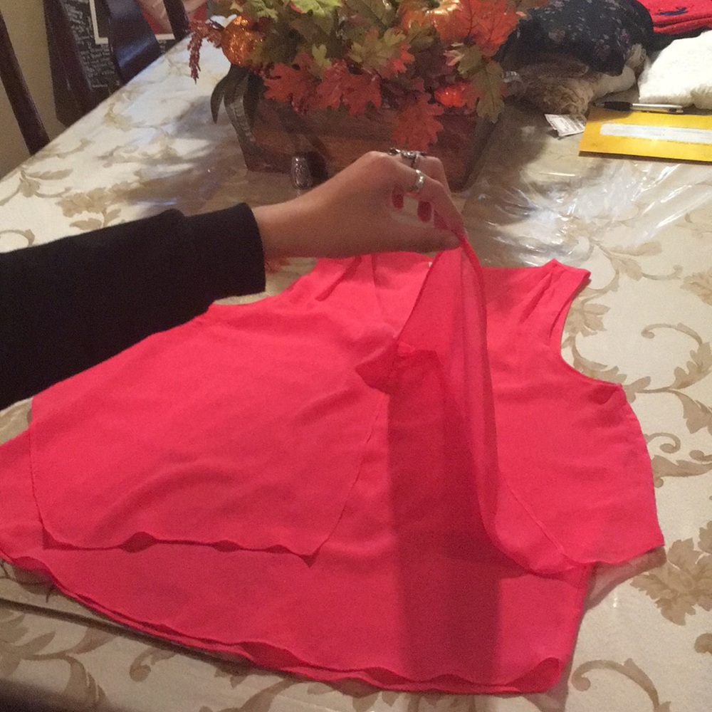 Pink top - Picture 3 of 4